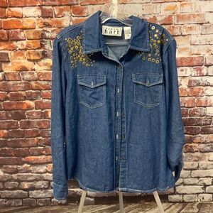 Keren Hart Button Down